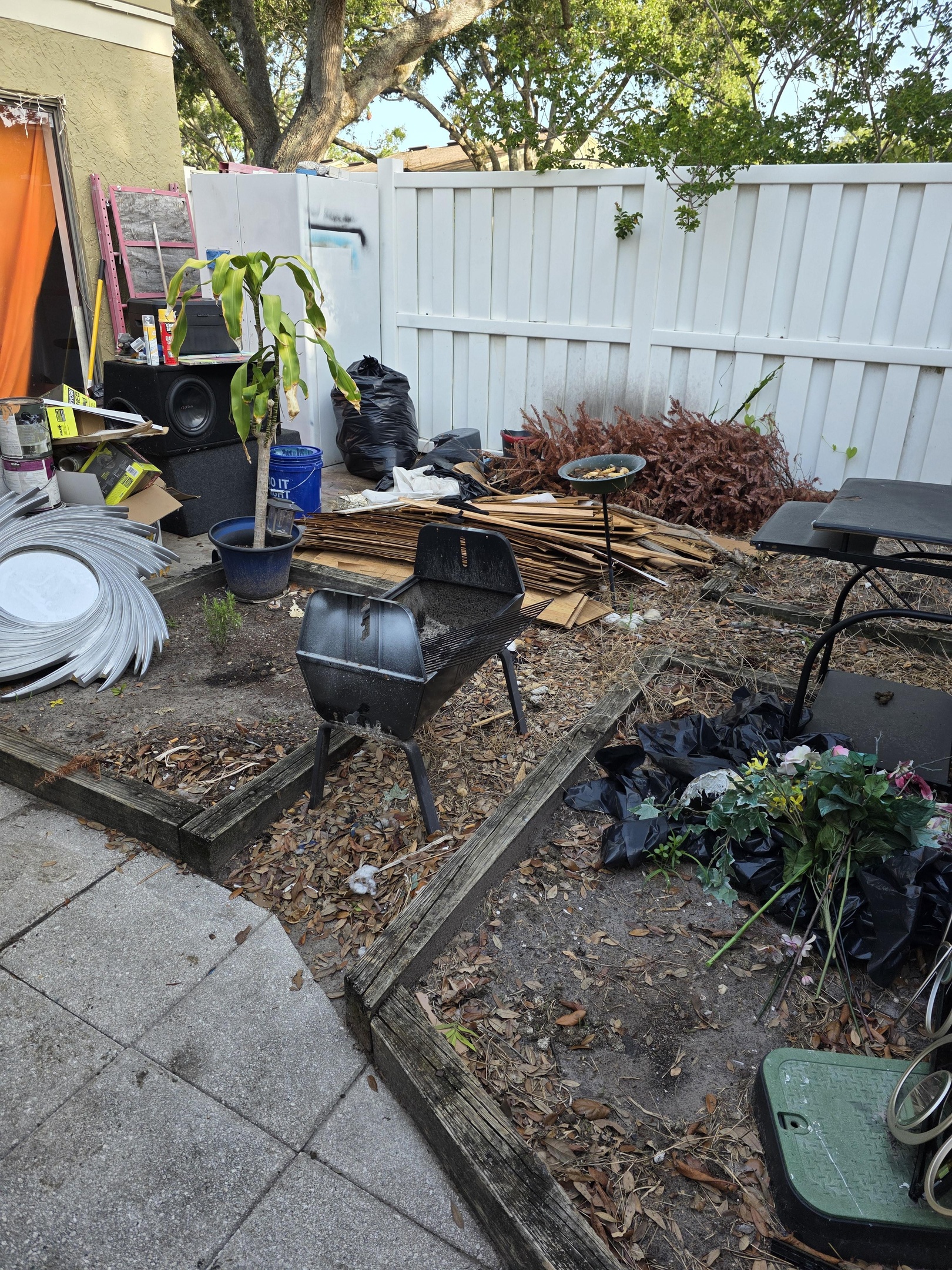 Junk removal, trash hauling